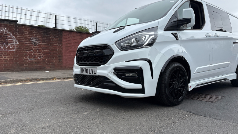 Ford Transit Custom 300 L2 Diesel Fwd 2.0 EcoBlue 170ps Low Roof D/Cab Limited Van Auto